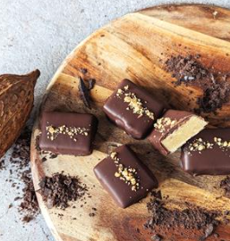 Folklore - Maple Almond Slice 40g