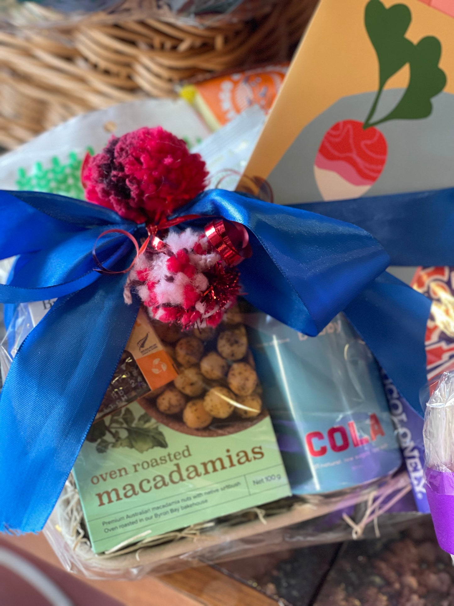 Wholefoods - Hamper Medium Deluxe